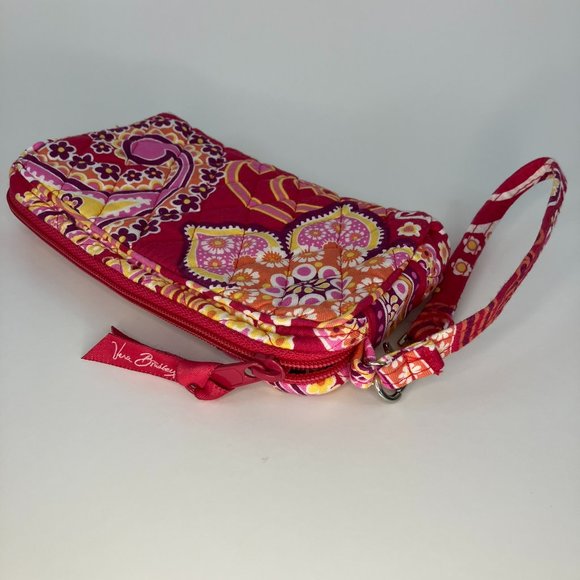 Vera Bradley Raspberry Fizz fuchsia pink wristlet purse handbag like new - Picture 3 of 6